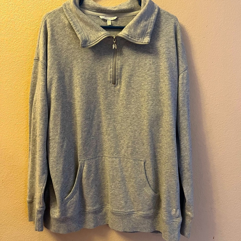 XL VICTORIAS SECRET COLLARED SHIRT